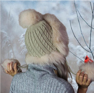 Luxury Real Fox Fur Pom Pom Beanie – Windproof Hat with Fur Trim | Perfect Gift for Her