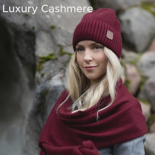 Satin-Lined Women’s Cashmere Hat