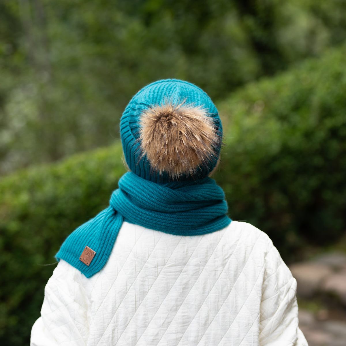 100% Mulberry Silk Lined Cashmere Hat – Fox Fur Pom Pom