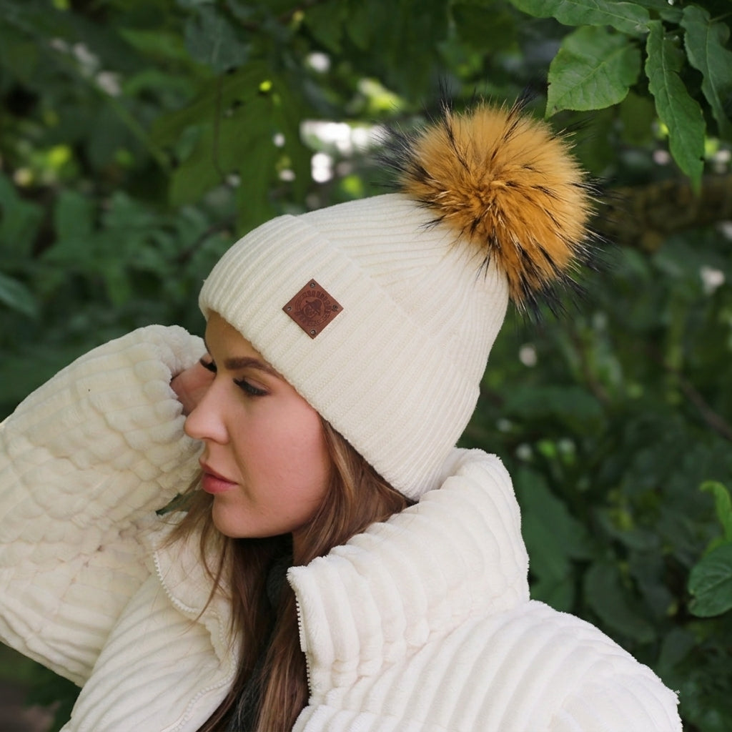 100% Mulberry Silk Lined Cashmere Hat – Fox Fur Pom Pom