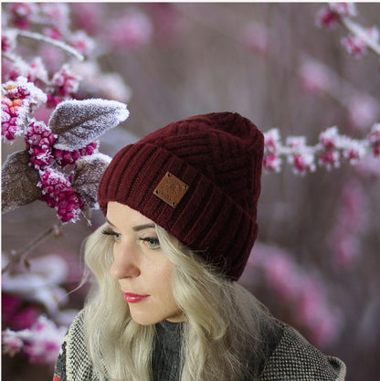 burgundy womens-cashmere-knit-beanie