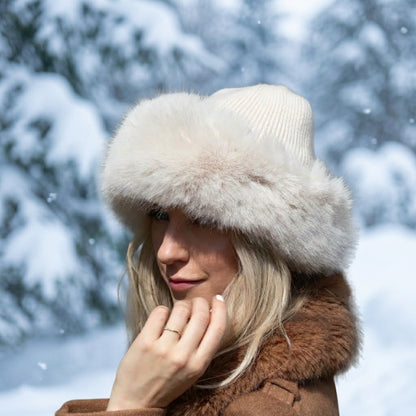 beige Women’s Cashmere Hat with Faux Fur Trim