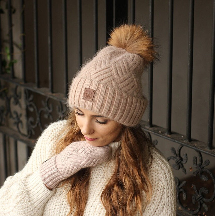 pink Cashmere Hat and Mittens Set for Women – Warm Winter Beanie with Fox Fur Pom Pom, Soft Luxury Gift Set For Her, Cozy and Stylish Accessory